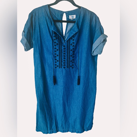 Chambray Embroidered Dress - Picture 2 of 5